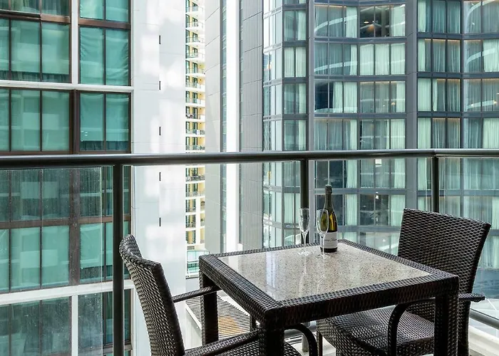 Oaks Brisbane On Margaret Suites
