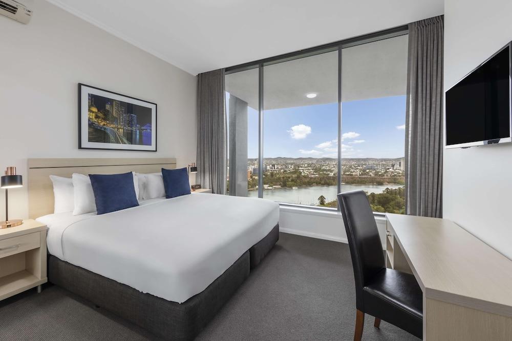 Oaks On Margaret Aparthotel 4*